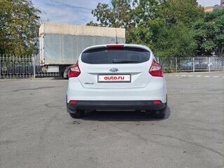 2013 Ford Focus III, белый, 699000 рублей, вид 2