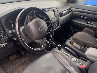 2015 Mitsubishi Outlander III Рестайлинг 2, синий, 1700000 рублей, вид 5