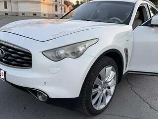2009 Infiniti FX35 II (S51), белый, 1800000 рублей, вид 1