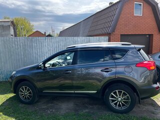 2014 Toyota RAV4 IV (XA40), серый, 1700000 рублей, вид 3