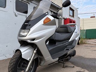 1996 Yamaha Majesty 250, серебристый, 150000 рублей, вид 4