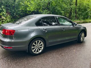 2013 Volkswagen Jetta VI, серый, 1080000 рублей, вид 3
