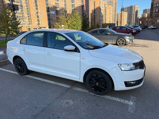 2019 Skoda Rapid I Рестайлинг, белый, 1390000 рублей, вид 3