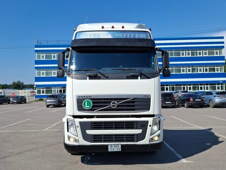 2012 Volvo FH, белый, 3400000 рублей, вид 1