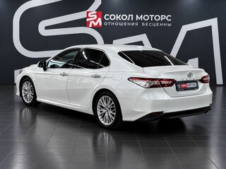 2020 Toyota Camry VIII (XV70), белый, 2669900 рублей, вид 2