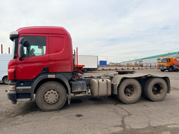 2013 Scania P-series, красный, 4500000 рублей - вид 4