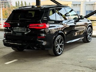 2021 BMW X5 40i IV (G05/G18), чёрный, 6650000 рублей, вид 3