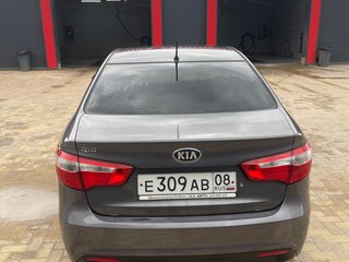 2013 Kia Rio III, серый, 650000 рублей, вид 3