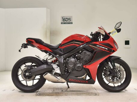 2023 Honda CBR 650R, красный, 977000 рублей, вид 2