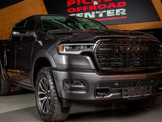 2025 Ram 1500 Crew Cab V Рестайлинг, серый, 12098000 рублей, вид 2