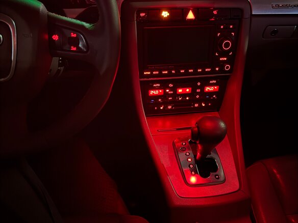 2005 Audi A4 III (B7), серый, 650000 рублей - вид 22