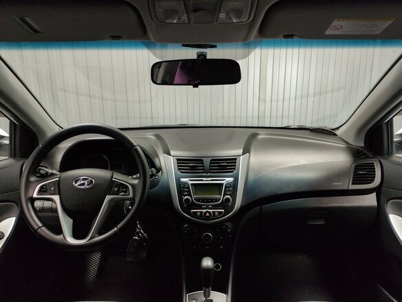 2013 Hyundai Solaris I, белый, 858000 рублей - вид 7