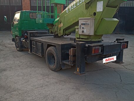 1993 Toyota Dyna, зелёный, 1780000 рублей, вид 4