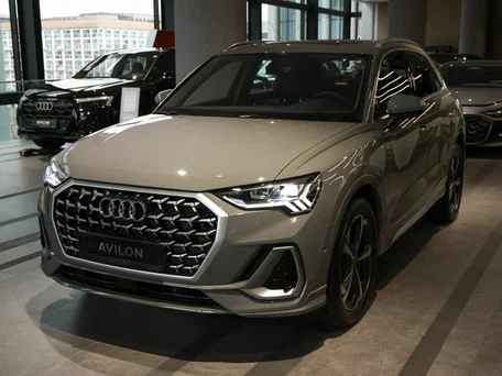 2026 Audi Q3 35 TFSI II (F3), серый, 4200000 рублей, вид 3