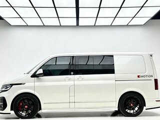 2018 Volkswagen Multivan T6, белый, 6860000 рублей, вид 4
