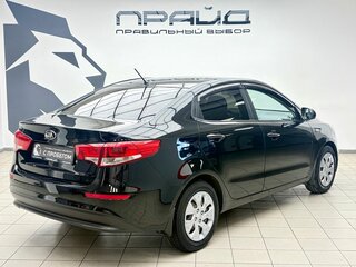 2016 Kia Rio III Рестайлинг, чёрный, 985000 рублей, вид 3