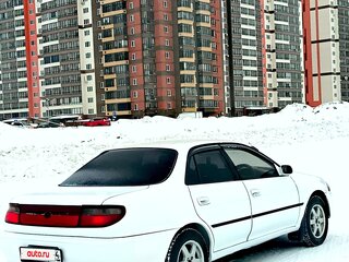 1993 Toyota Carina VI (T190), белый, 300000 рублей, вид 3