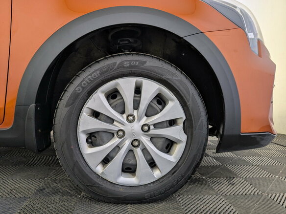 2021 Kia Rio X IV Рестайлинг, оранжевый, 1650000 рублей - вид 17