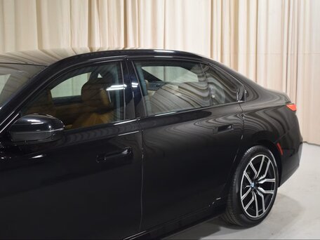 2025 BMW 7 серии 740i xDrive VII (G70), чёрный, 10893315 рублей, вид 2