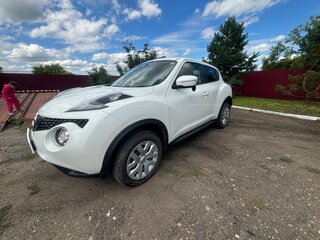 2016 Nissan Juke I Рестайлинг, белый, 1400000 рублей, вид 1