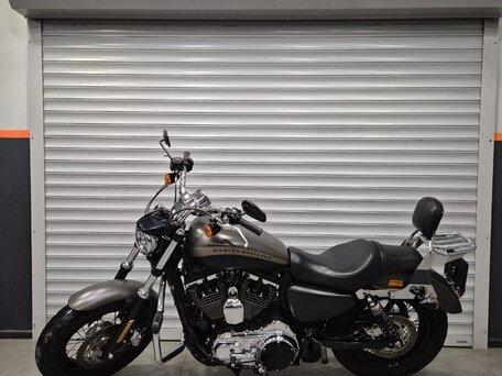 2017 Harley-Davidson Sportster 1200, серый, 1300000 рублей, вид 1