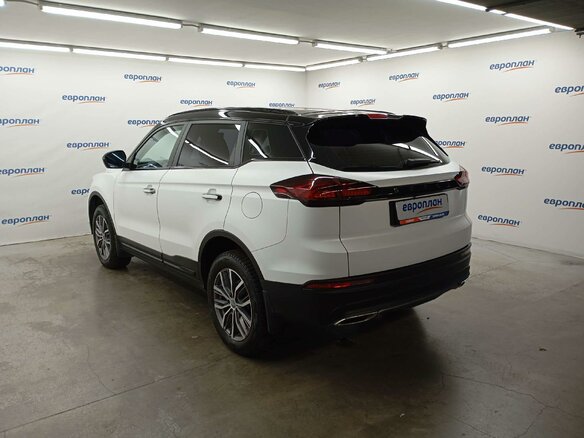 2023 Geely Atlas Pro, белый, 2007000 рублей - вид 3