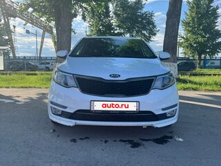 2016 Kia Rio III Рестайлинг, белый, 1110000 рублей, вид 1