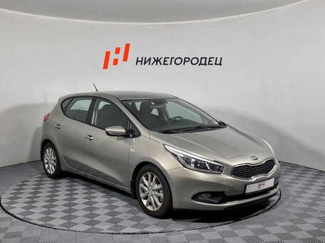 2012 Kia Ceed II, серебристый, 829000 рублей, вид 3