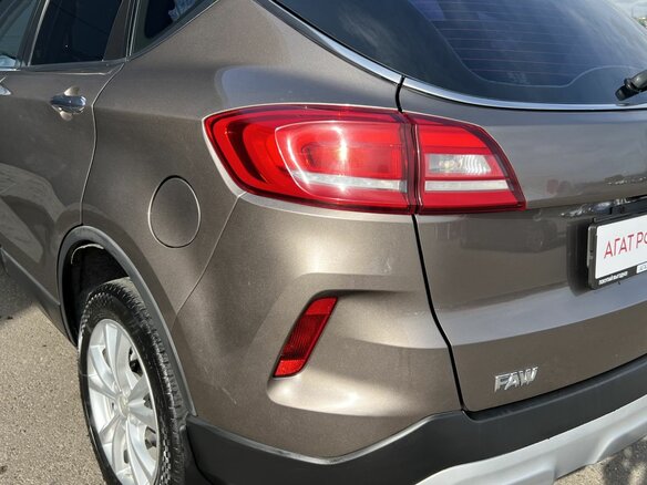 2019 FAW Besturn X80 I Рестайлинг, коричневый - вид 11