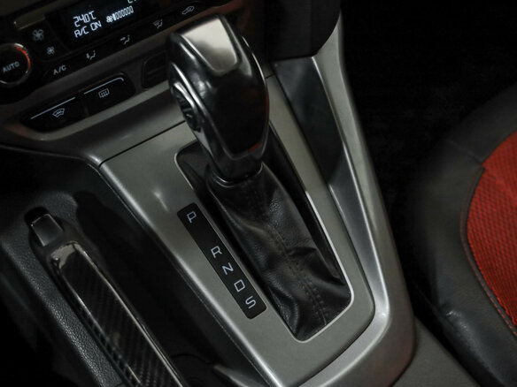 2013 Ford Focus III, белый - вид 15