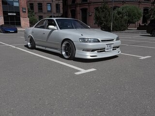 1996 Toyota Mark II VII (X90), белый, 2300000 рублей, вид 3
