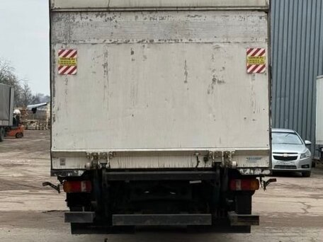2004 Mercedes-Benz Atego, белый, 2290000 рублей, вид 4