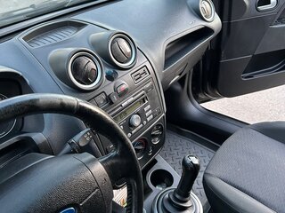 2006 Ford Fiesta Mk5, чёрный, 350000 рублей, вид 4