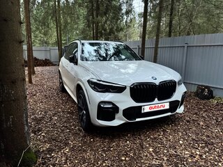 2018 BMW X5 40i IV (G05/G18), белый, 5800000 рублей, вид 3
