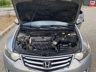 2008 Honda Accord VIII, серебристый, 875000 рублей, вид 4
