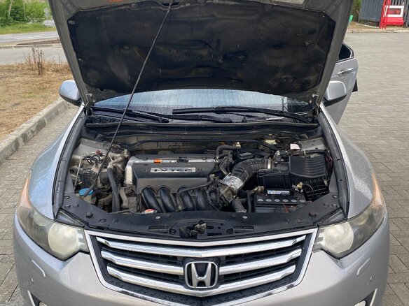 2008 Honda Accord VIII, серебристый, 875000 рублей - вид 3