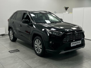 2020 Toyota RAV4 V (XA50), чёрный, 3330000 рублей, вид 3