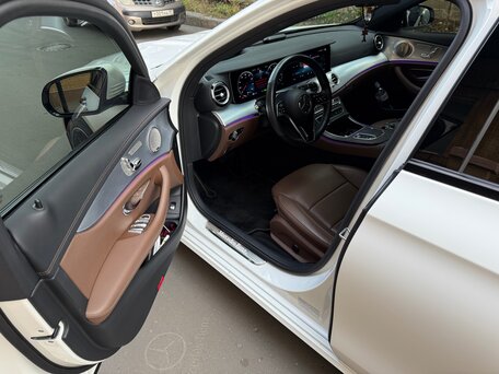 2021 Mercedes-Benz E-Класс 350 V (W213, S213, C238) Рестайлинг, белый, 4500000 рублей, вид 5