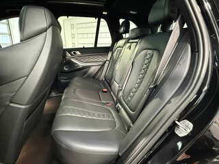 2021 BMW X5 M Competition III (F95), чёрный, 10400000 рублей, вид 3