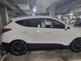 2013 Hyundai ix35 I Рестайлинг, белый, 1800000 рублей, вид 4