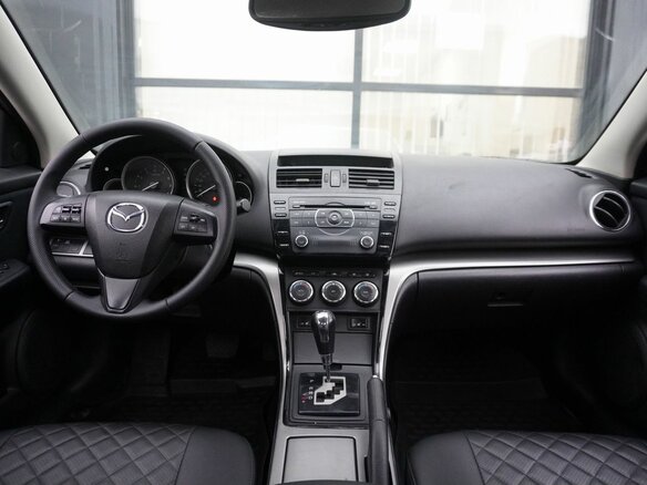 2010 Mazda 6 II (GH) Рестайлинг, белый, 905000 рублей - вид 11