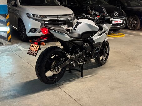 2012 Yamaha XJ6 (FZ6R), белый, 750000 рублей, вид 2
