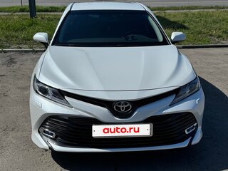 2020 Toyota Camry VIII (XV70), белый, 3980000 рублей, вид 2