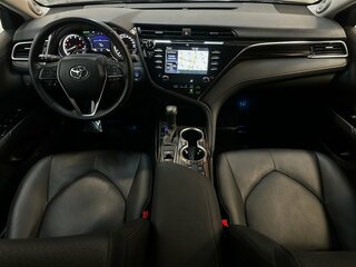 2021 Toyota Camry VIII (XV70), чёрный, 3560000 рублей, вид 5
