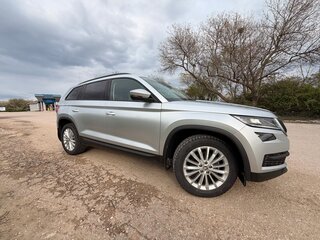 2021 Skoda Kodiaq I, серый, 2500000 рублей, вид 3