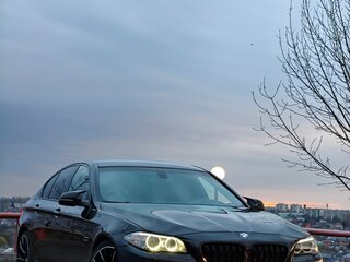 2016 BMW 5 серии 520d VI (F10/F11/F07) Рестайлинг, чёрный, 2350000 рублей, вид 3
