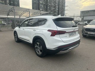 2021 Hyundai Santa Fe IV Рестайлинг, белый, 3199000 рублей, вид 5