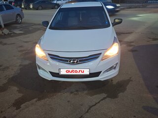 2015 Hyundai Solaris I Рестайлинг, белый, 1150000 рублей, вид 1