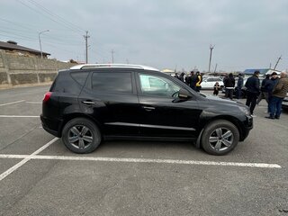 2015 Geely Emgrand X7 I, чёрный, 555000 рублей, вид 5