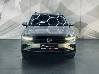 2021 Volkswagen Tiguan II Рестайлинг, серебристый, 1999000 рублей, вид 2